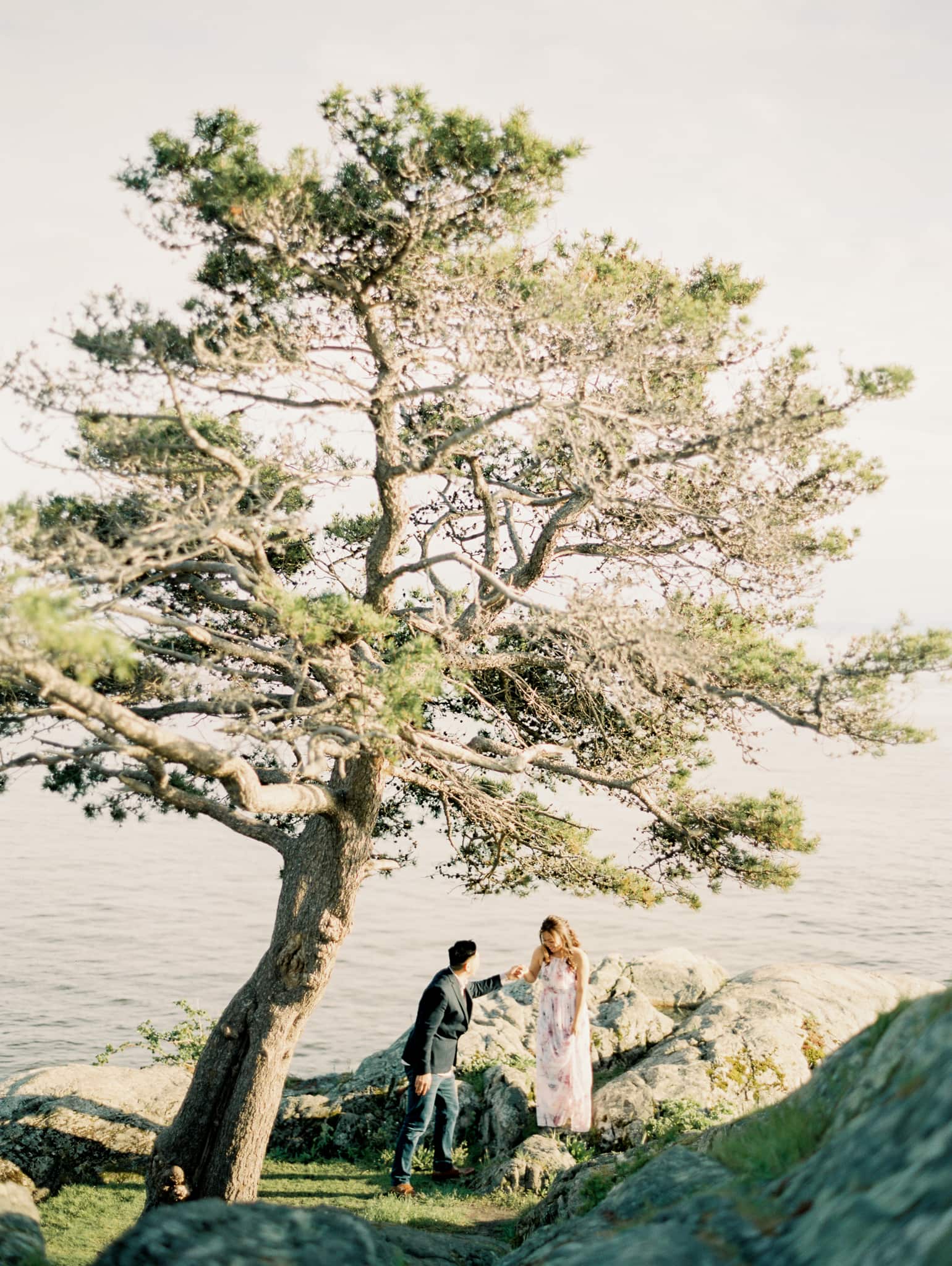whytecliff-park-lighthouse-vancouver-engagement-prewedding-fineart-05
