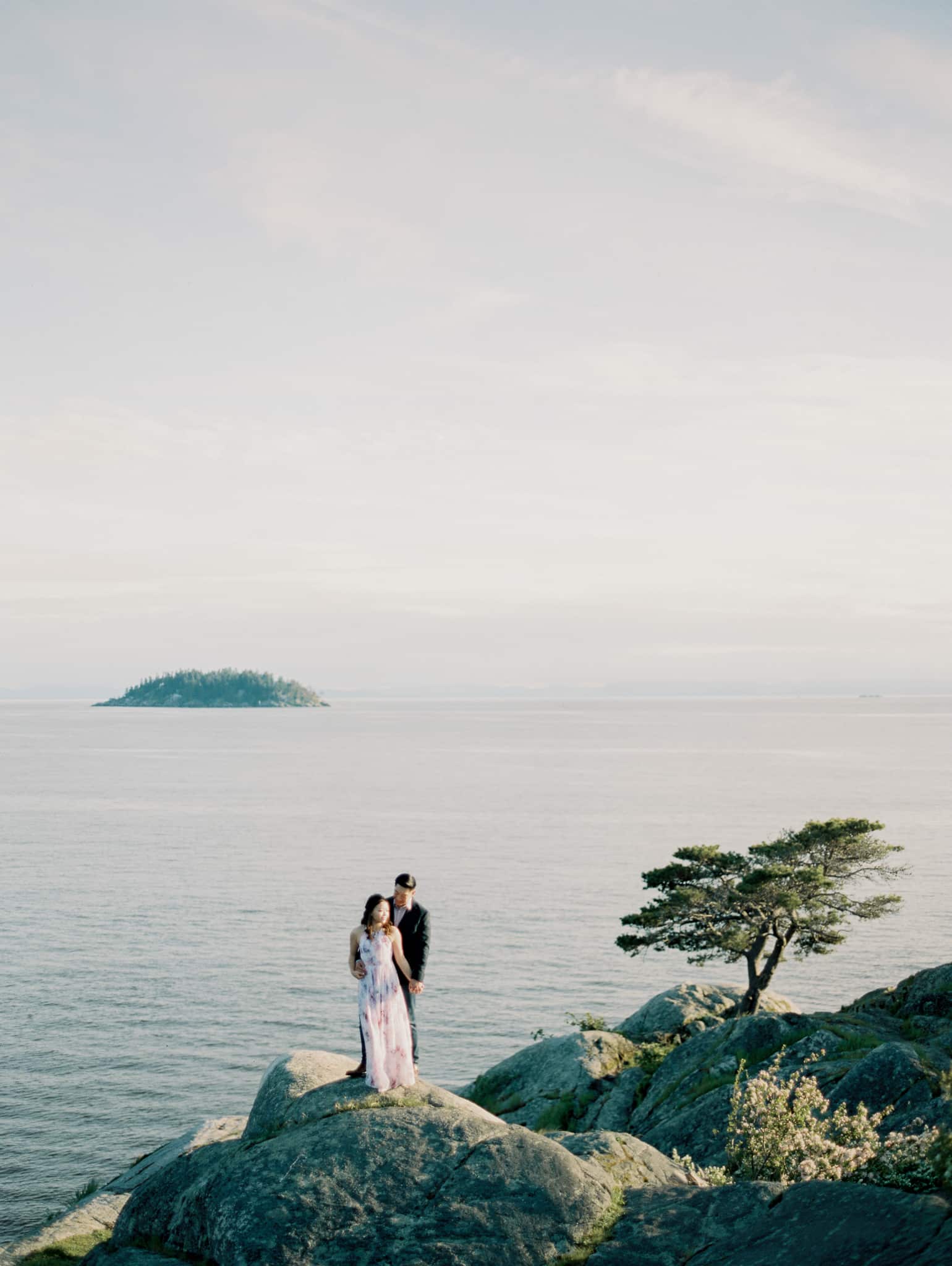 whytecliff-park-lighthouse-vancouver-engagement-prewedding-fineart-08