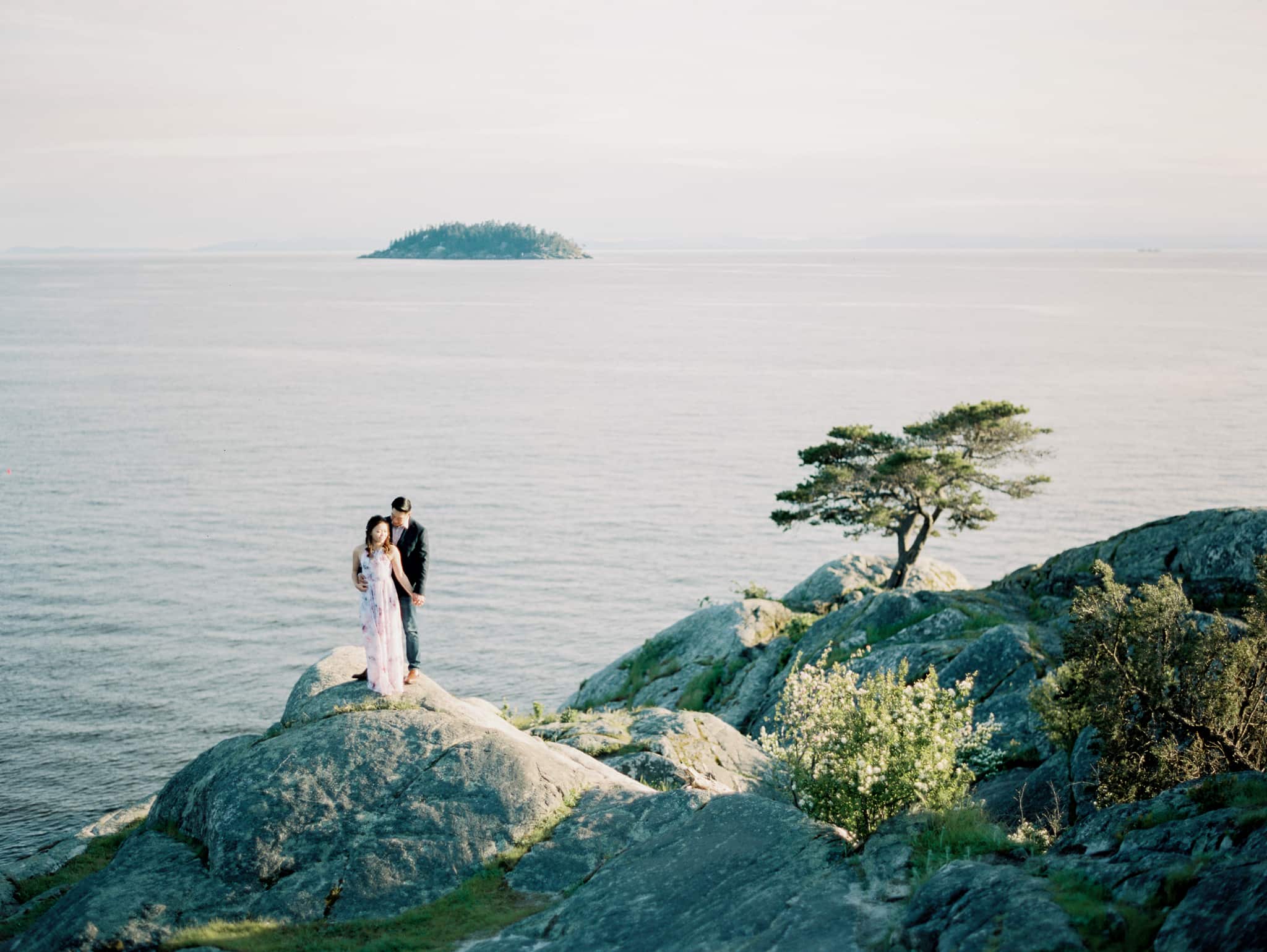 whytecliff-park-lighthouse-vancouver-engagement-prewedding-fineart-09