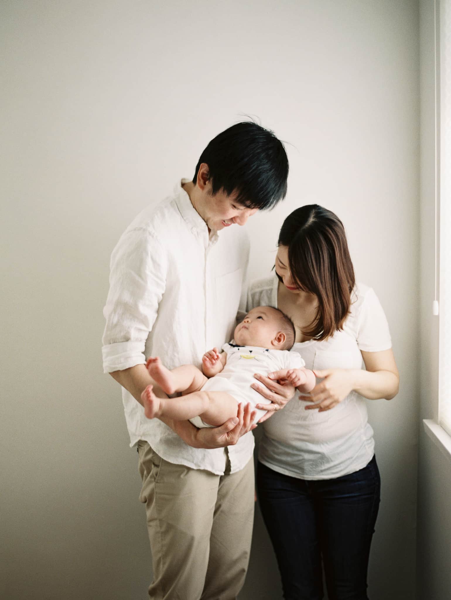 vancouver-maternity-newborn-fineart-film-motherhood-photographer-06