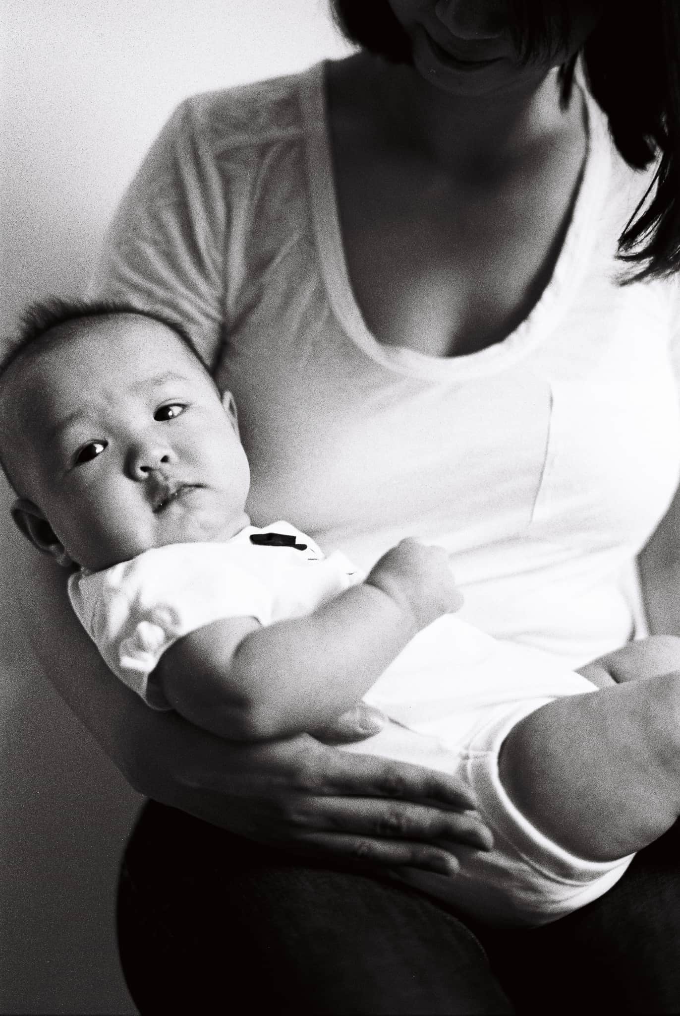 vancouver-maternity-newborn-fineart-film-motherhood-photographer-08